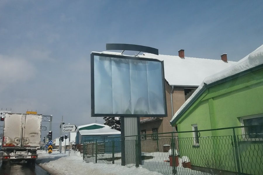 Cacak na obilaznom putu 4x3 m