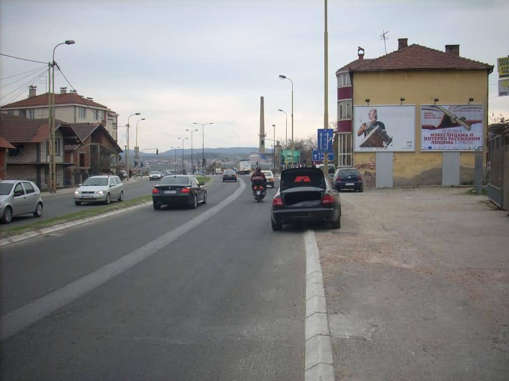 KG 1 06 B i KG 2 BD Kragujevac Bulevar Kraljice Marije na 300m od PLAZA centra