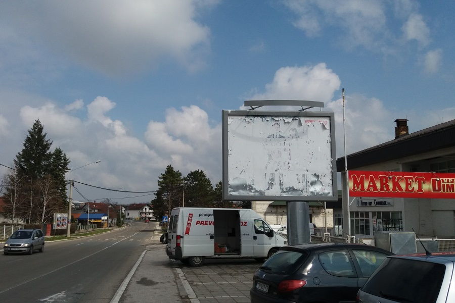 Topola kod autobuske stanice